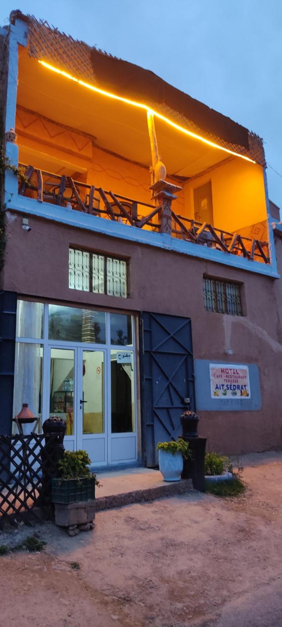 Hotel Restaurant Ait Saderat Boumalne Dades Exterior foto